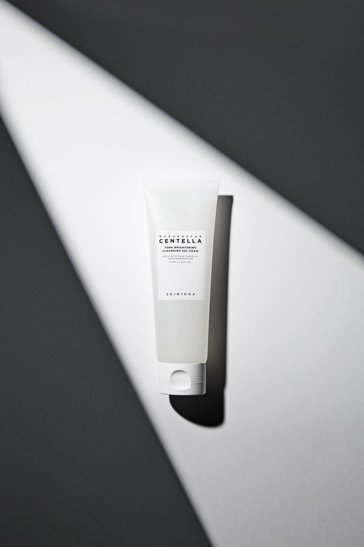 SKIN 1004 Tone Brightening Cleansing Gel Foam